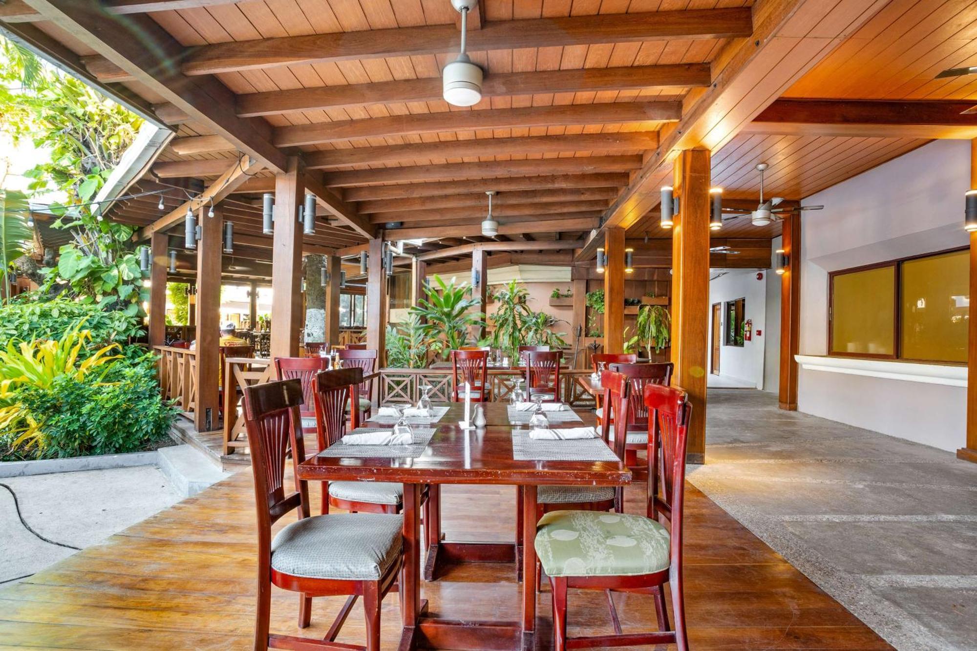 Best Western Plus Belize Biltmore Plaza Belize City Exterior foto