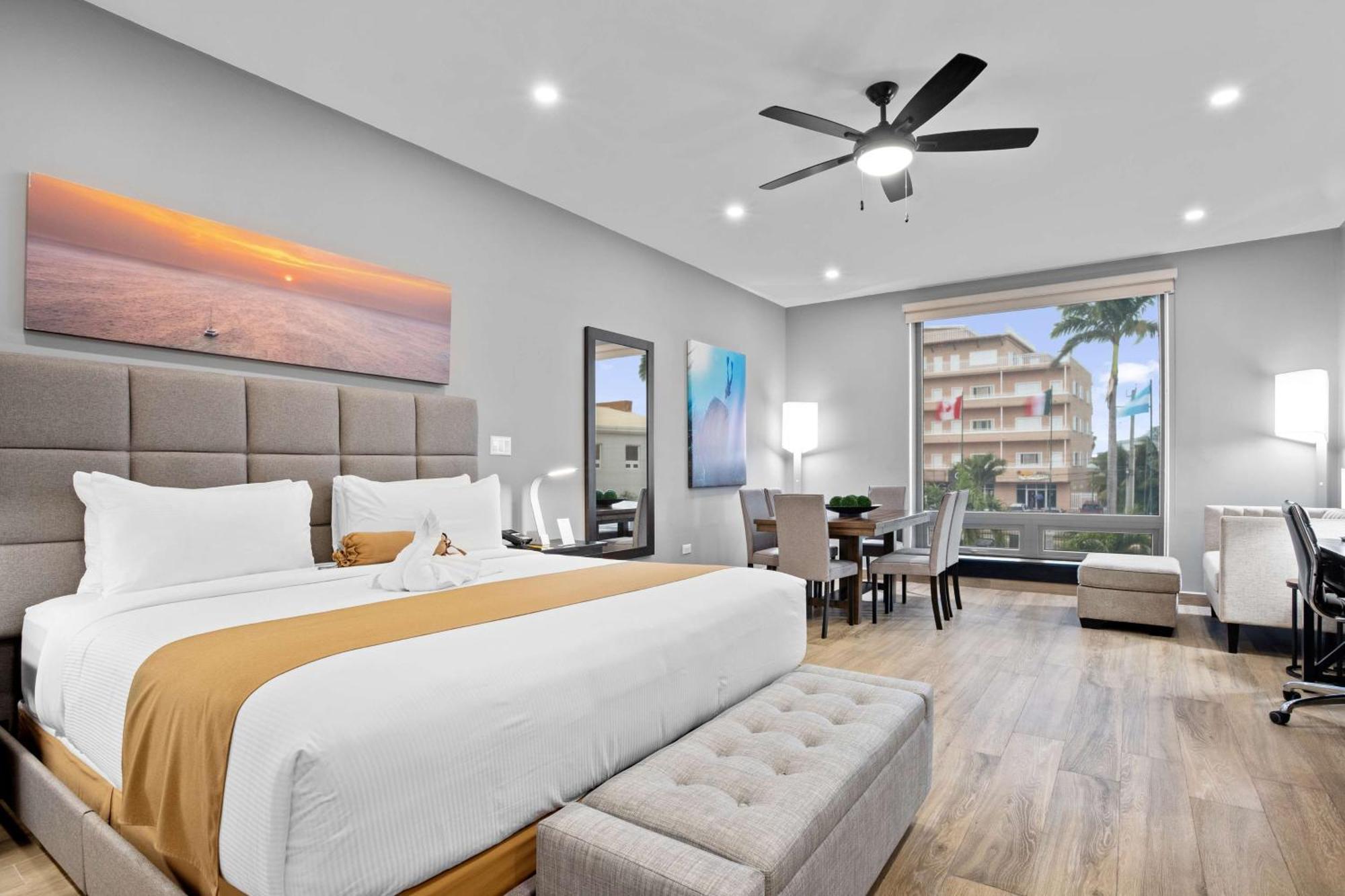 Best Western Plus Belize Biltmore Plaza Belize City Exterior foto